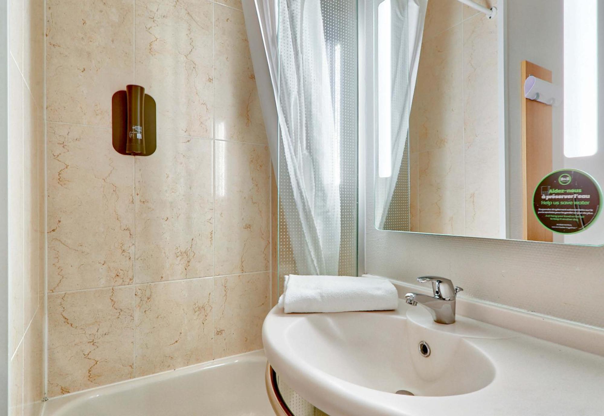 B&B Hotel Clermont-Ferrand Le Brezet Aeroport المظهر الخارجي الصورة