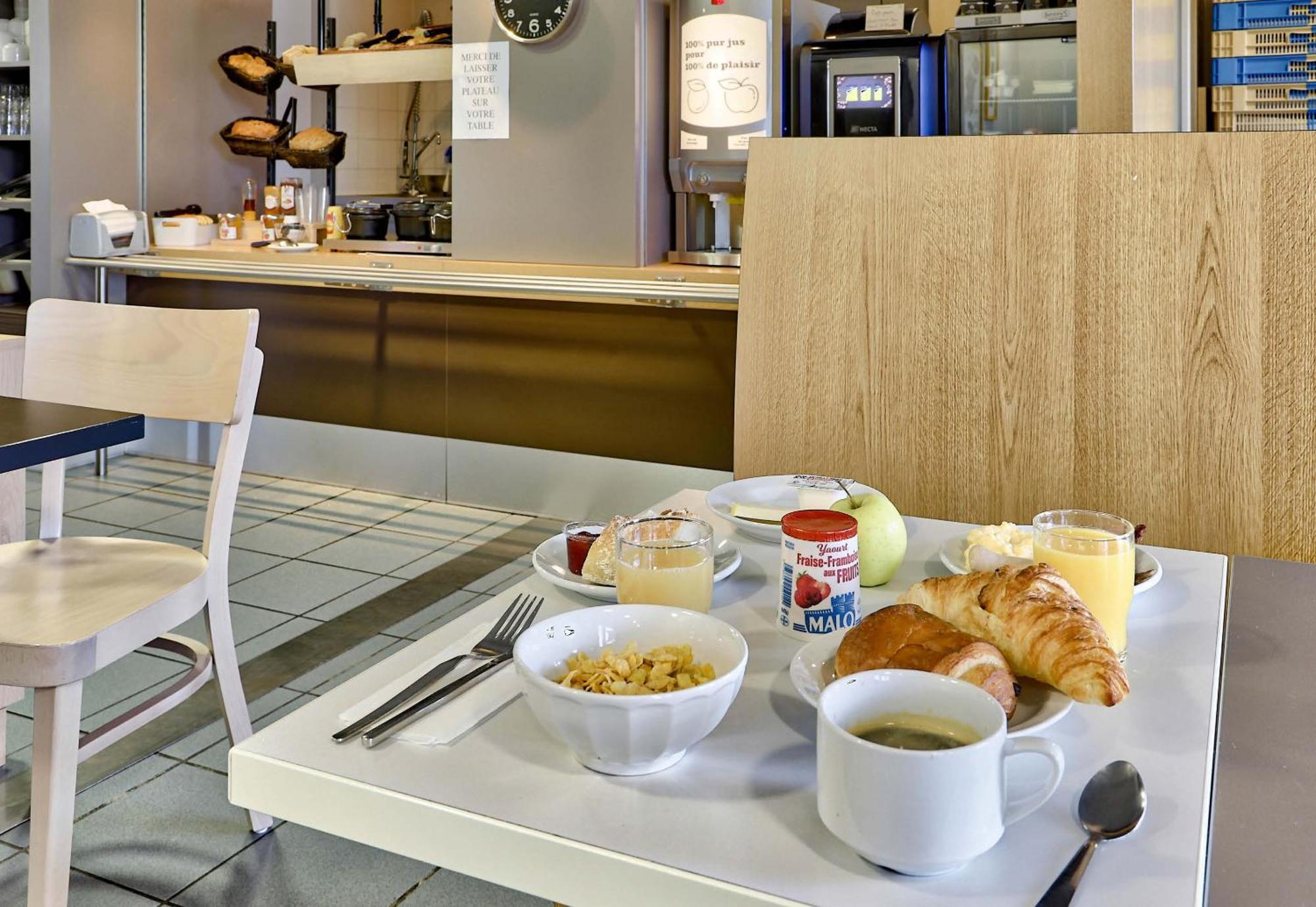 B&B Hotel Clermont-Ferrand Le Brezet Aeroport المظهر الخارجي الصورة