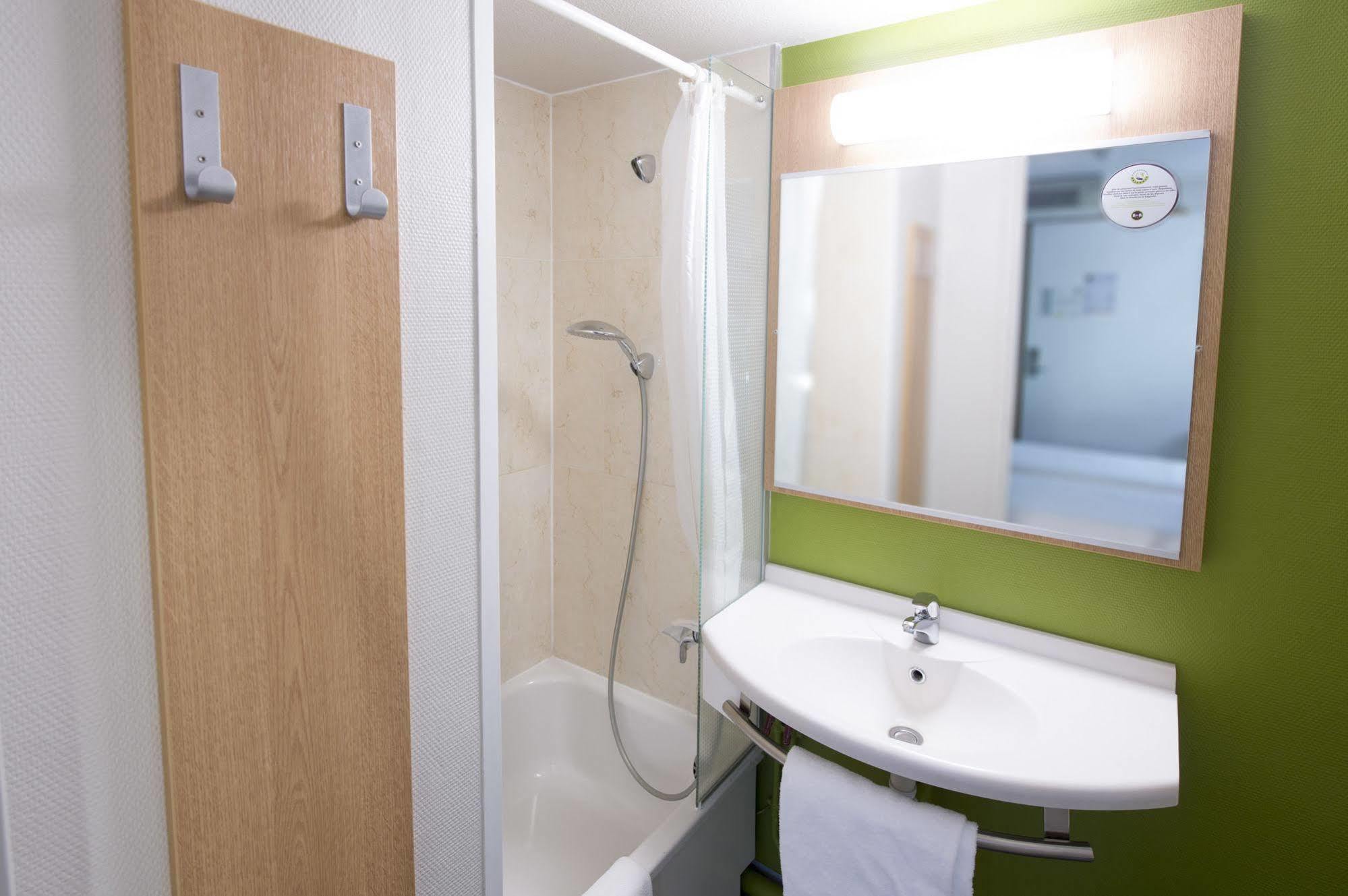 B&B Hotel Clermont-Ferrand Le Brezet Aeroport المظهر الخارجي الصورة